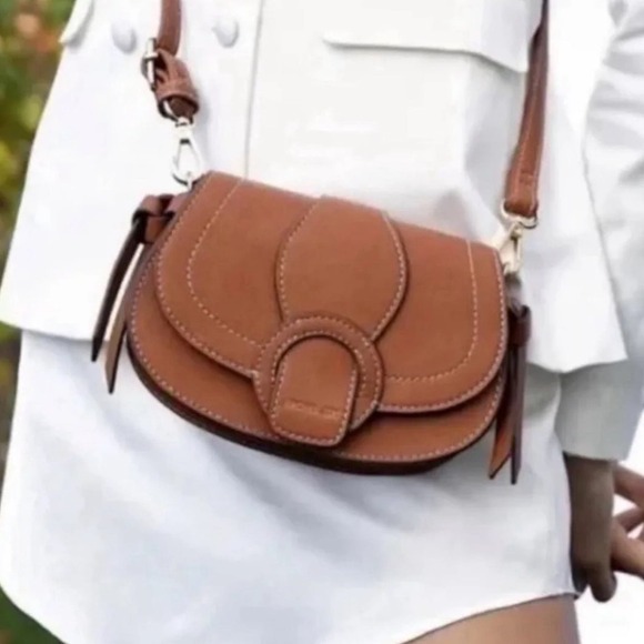 Rachel Zoe Edessi Vegan Leather Saddle Crossbody Belt Bag Brown Adjustable Strap - Picture 4 of 5